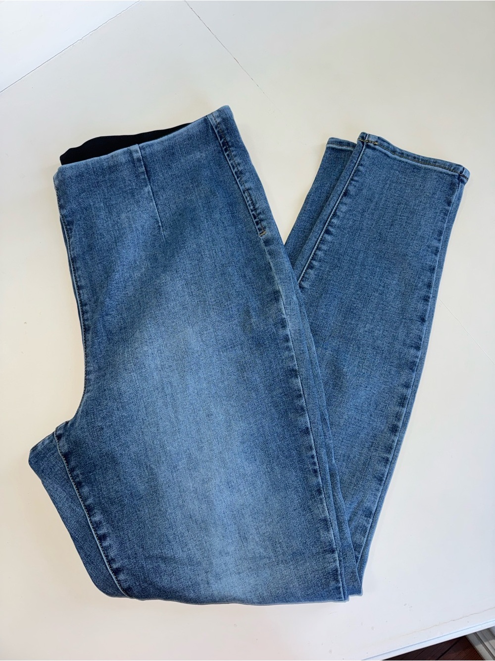 White House Black Market Midwash Blue Stretch Jeggings